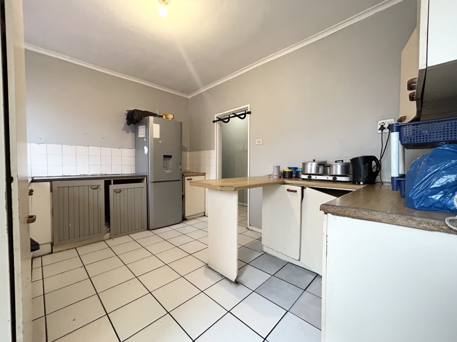 2 Bedroom Property for Sale in Oakdene Western Cape